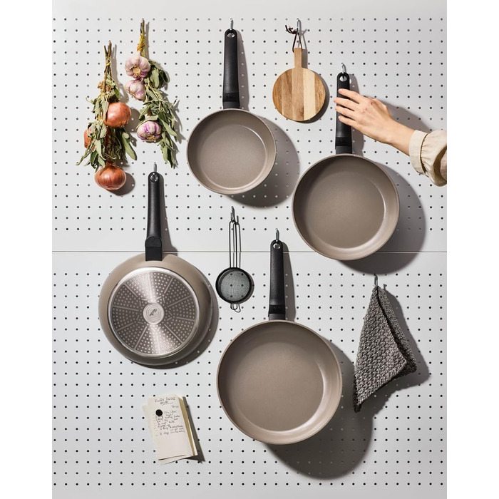 Набір керамічних сковорідок Fissler Ceratal Evo Classic 2 шт. (24 та 28 см), теплий сірий, без PFAS/PTFE, CookStar, Німеччина