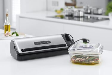 Вакууматор FoodSaver FFS017X з різачем, відсіком для рулонів, ручним вакууматором та функцією маринування, сріблястий