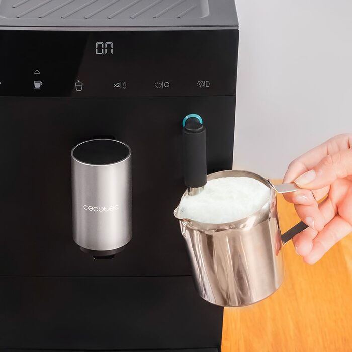 Кавомашина автоматична Cecotec Cremmaet Compact Steam з капучинатором, 1350 Вт, 19 бар, термоблок, 1.1 л, для зерен