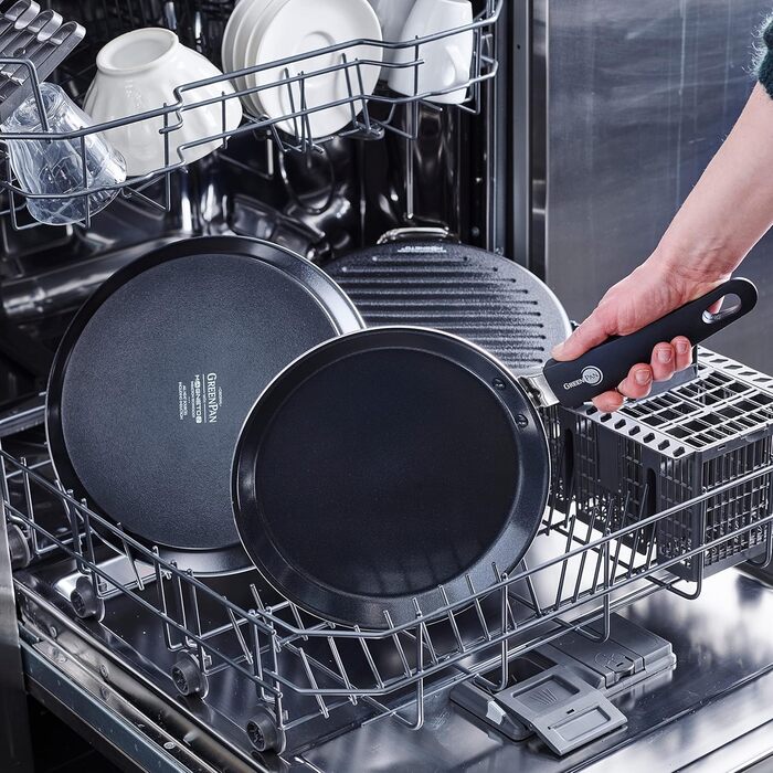 GreenPan Essentials сковорода-гриль (28 см), керамічне антипригарне покриття, без PFAS, для індукційних плит, придатна для миття в посудомийній машині, чорна