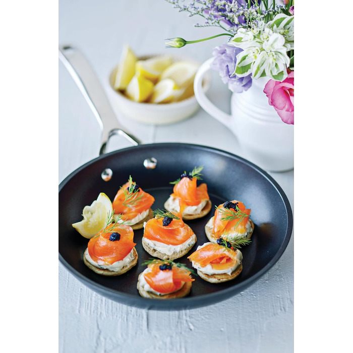Сковорода Le Creuset антипригарна алюмінієва, 20 см, для всіх типів плит, індукція, антрацит/срібло