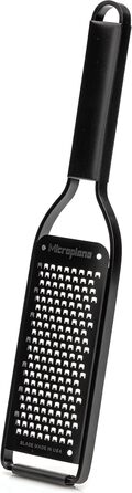 Терка кухонна Microplane Grob з нержавіючою сталлю, Made in USA, для сиру, моркви, імбиру, кокосу та хріну, серія Black Sheep, чорна, велика решітка