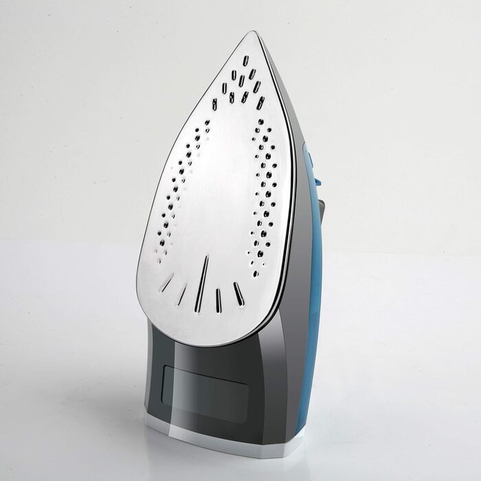 Парова праска BLACK+DECKER BXIR2200E, 2200 Вт, пластик, резервуар 370 мл, синя