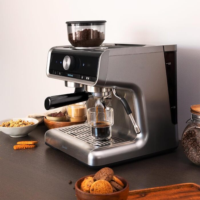 Еспресо-машина Cecotec Cumbia Power 20 Barista Aromax: 2900 Вт, 2 системи нагріву, 20 бар, манометр, подвійний фільтр