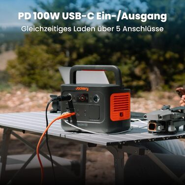 Портативна електростанція Jackery Explorer 240 V2, ємність 256 Wh, номінальна потужність 300 W