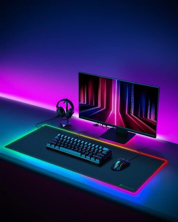 Ігрова мишка Pad Black Shark XXL 1200 x 600 мм - великий килимок для миші з водовідштовхувальним покриттям та антиковзною основою. Аксесуар для геймінгу Manta P4 (RGB)