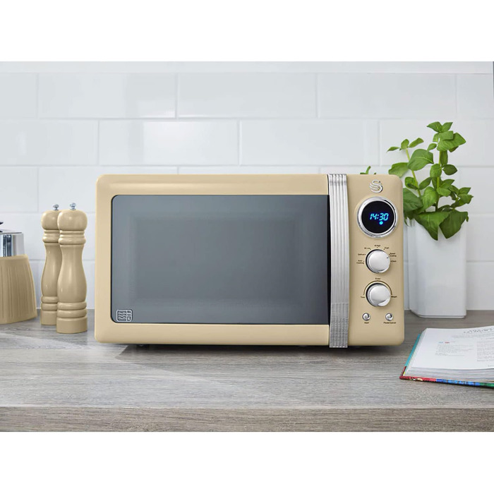 Мікрохвильова піч Swan Retro SM22030CNEU 20 л, 800 Вт, 5 режимів, розморожування, таймер 60 хв, вінтажний дизайн, кремова, дзеркальні дверцята