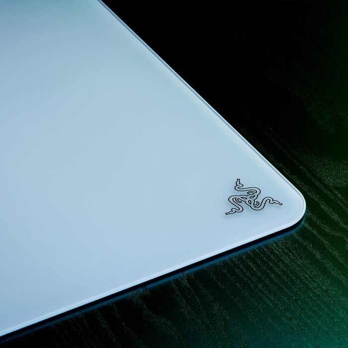 Скляний ігровий килимок для миші Razer Atlas Premium (загартоване скло, мікротравлена поверхня, білий, 450 x 400 x 5 мм)