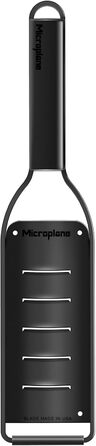 Терка кухонна Microplane Grob з нержавіючої сталі, Made in USA, для сиру, моркви, імбиру, кокосу та хріну, серія Black Sheep (чорна, велика)