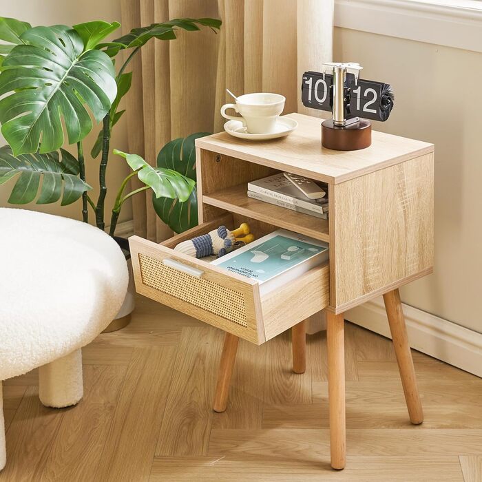 IBUYKE приліжкова тумба з ротангу Boho з шухлядою та відкритою полицею, дерев'яна акцентна тумбочка на ніжках для спальні, вітальні та малих приміщень, чорна