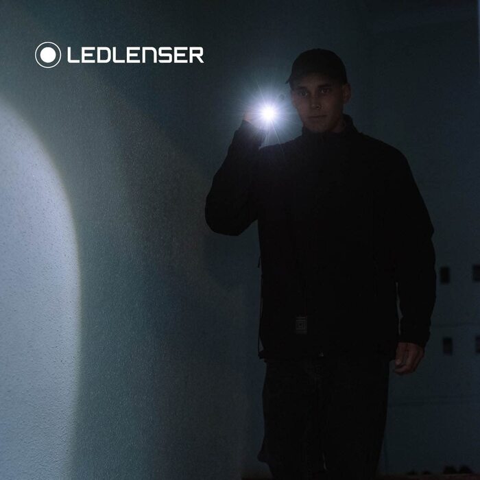 Ліхтарик Ledlenser P4 Core 90 лм, компактний, Advanced Focus, 6 годин, для туризму та кемпінгу