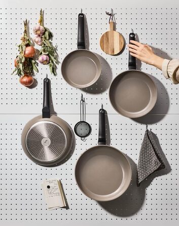 Набір керамічних сковорідок Fissler Ceratal Evo Classic 2 шт. (24 та 28 см), теплий сірий, без PFAS/PTFE, CookStar, Німеччина