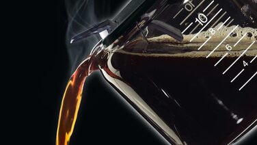 Кавоварка Braun KF 47 WH з фільтром і скляною колбою, OptiBrew, автоматичне вимкнення, біла