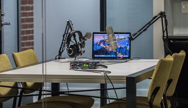 MOTU M2 - Аудіоінтерфейс USB 2.0, 2 входи/2 виходи, 24-біт/192 кГц