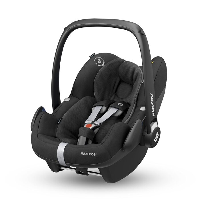 Автокрісло для новонароджених Maxi-Cosi Pebble Pro i-Size (0-12 місяців, 45-75 см), Essential Black