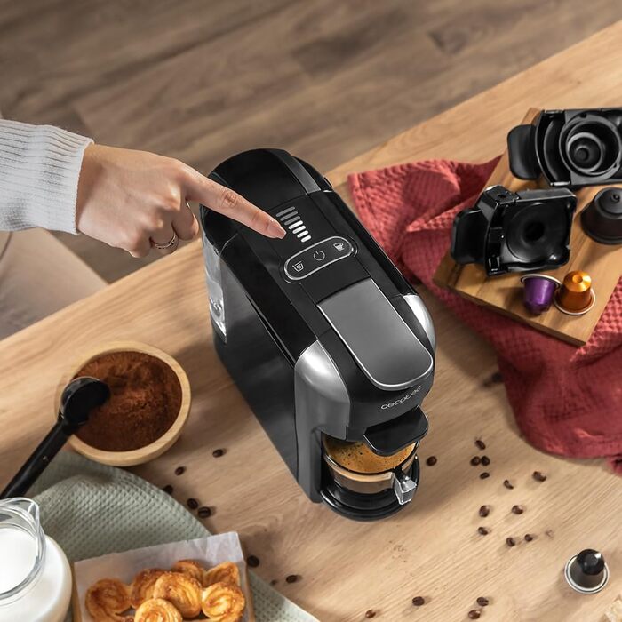 Кавомашина Cecotec Freestyle Compact Black - 1350W, 20 Bar, 4-в-1, Thermoblock, Forcearoma, для кави, Dolce Gusto, Nespresso, K-Fee (600ml)