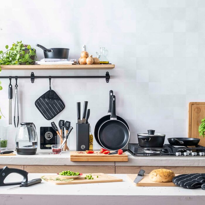 Дерев'яна обробна дошка MasterChef з жолобком для соку, натуральна, екологічна, 39x27x3 см, надміцна, деревне забарвлення, для кухні