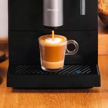 Кавомашина автоматична Cecotec Cremmaet Compact Steam з капучинатором, 1350 Вт, 19 бар, термоблок, 1.1 л, для зерен