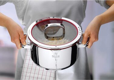 Каструля WMF Function 4, 16 см, з кришкою, 1,4 л, з нержавіючої сталі Cromargan, індукційна, з 4 функціями зливу, з внутрішньою шкалою, червона