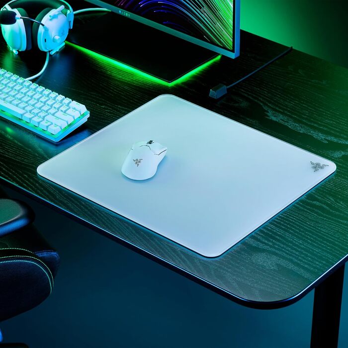 Скляний ігровий килимок для миші Razer Atlas Premium (загартоване скло, мікротравлена поверхня, білий, 450 x 400 x 5 мм)
