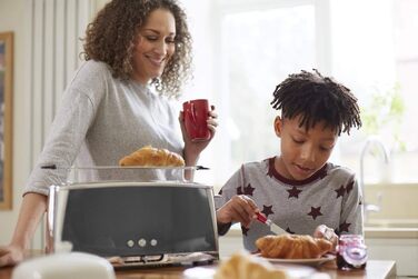 Тостер Russell Hobbs Luna Edelstahl Grau для 2-х скибочок хліба (широкі слоти) з підставкою для булочок, 6 режимів підсмажування, розморожування та підігрів - 23251-56