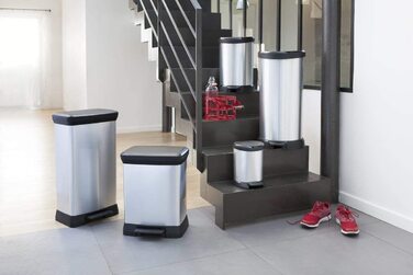 Смітник CURVER Deco Bin 50 л з кришкою та педаллю, чорний/сріблястий, металевий дизайн, пластик, для кухні