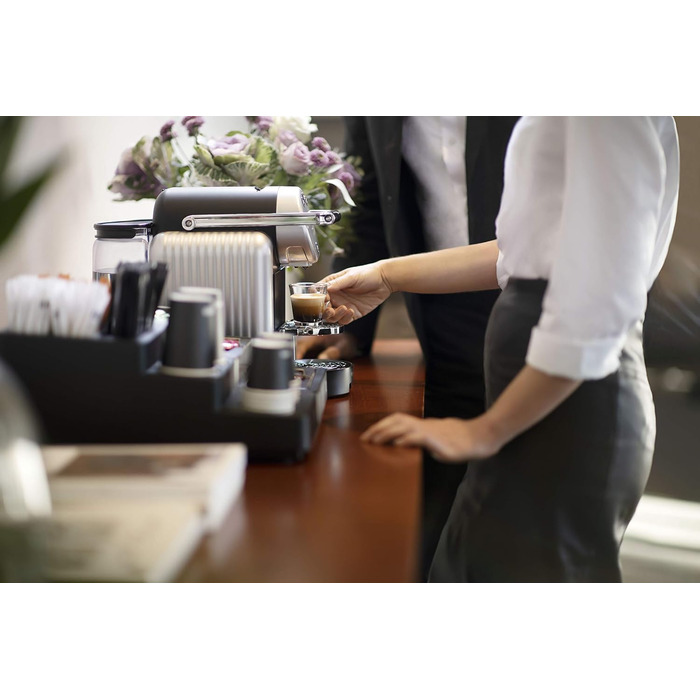 Кавомашина Nespresso Zenius для офісу з 50 капсулами, професійна, срібляста