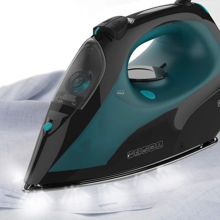Парова праска BLACK+DECKER BXIR2403E, керамічна підошва, 2400 Вт, 500 мл, чорна/зелена