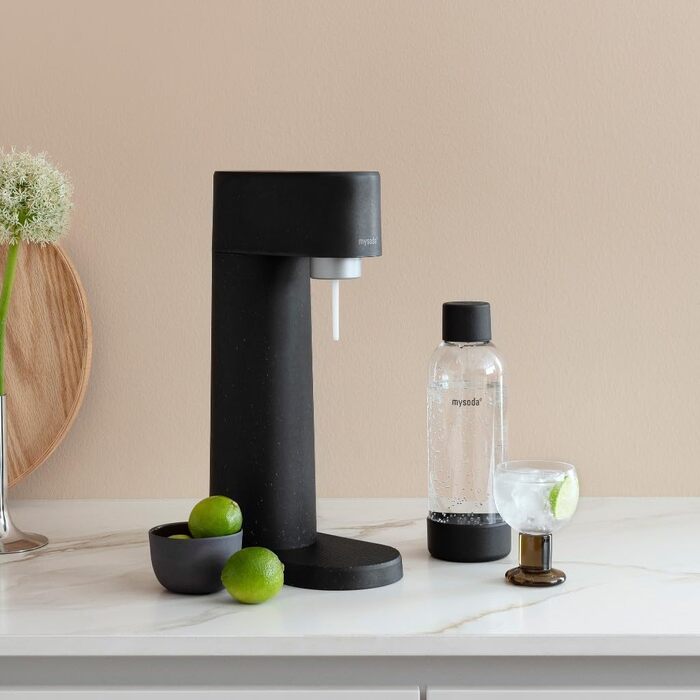 Сифон для газування води Mysoda Woody Wassersprudler (Pigeon), чорний, з CO2-циліндром