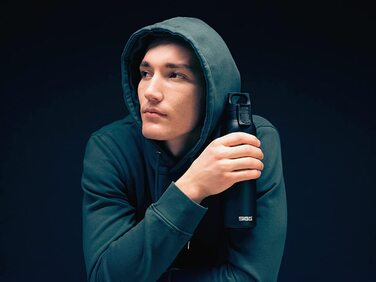 Термос-пляшка SIGG Hot & Cold One з ситечком, нержавіюча сталь 0,55 л, чорна, ізольована, герметична, BPA-free