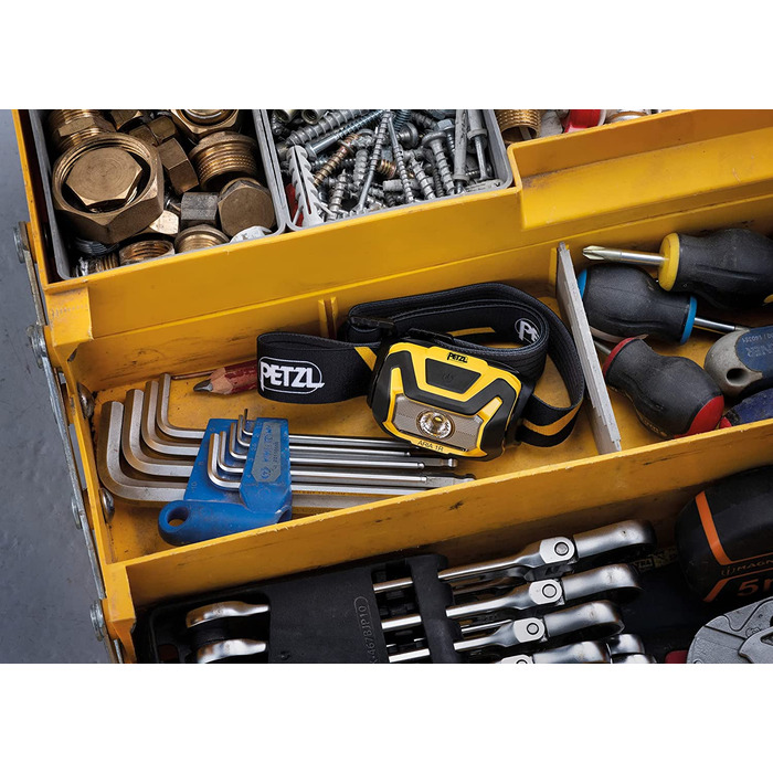 Налобний ліхтар PETZL ARIA 1R, компактний, водонепроникний, акумуляторний, 450 люмен, чорний/жовтий, білий