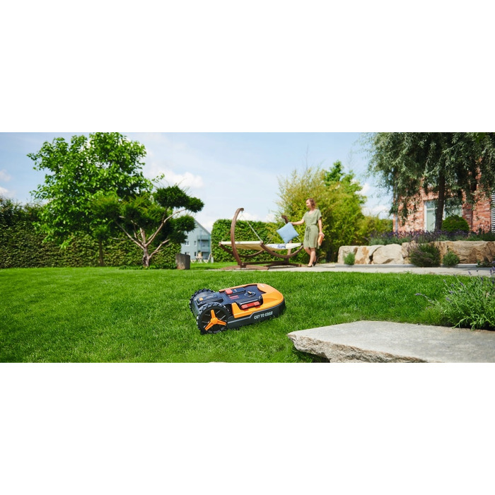 Робот-газонокосарка WORX Landroid M700 Plus WR167E (4Ah, 20V) для площ до 700 м², до 160 хв роботи