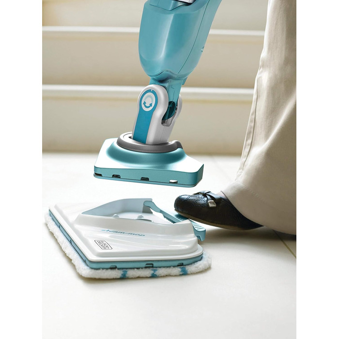 Парова швабра BLACK+DECKER BHSM166DSM 1600 Вт з дельтакутовою насадкою 2-в-1