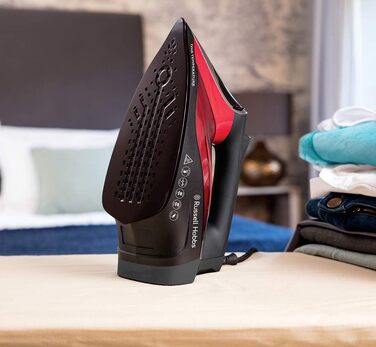 Праска парова Russell Hobbs 25090-56 з кераміко-турмаліновою підошвою, 2600 Вт, функція самоочищення, антикальк, регульована температура для всіх тканин