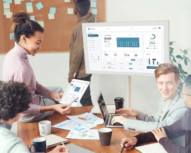 Мобільна TV підставка FITUEYES Design для 24-48'' з колесами, обертанням 90°, компактна, для офісу, спальні, вітальні, натуральне дерево