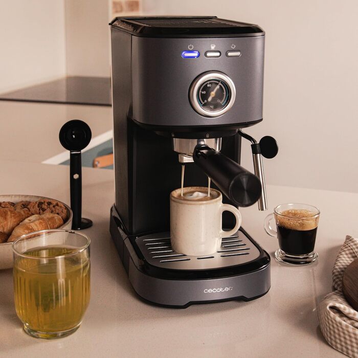 Еспресо-машина Cecotec Espressomaschine Compact Power Espresso 20 Retro Green – 1100 Вт, 20 бар, Thermoblock, парогенератор, сталь, манометр