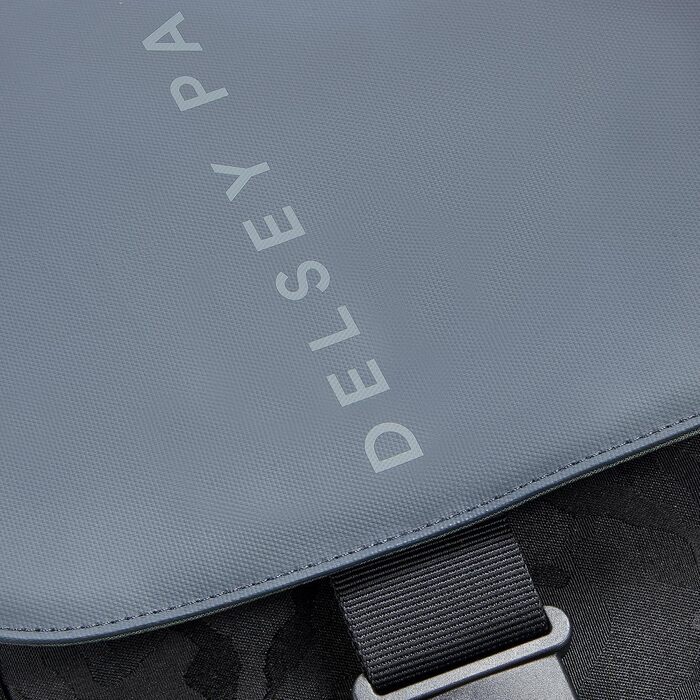 Рюкзак DELSEY PARIS SECURFLAP м'який 21 л, 45x31x14 см, армійський зелений