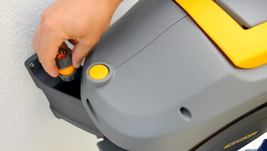 HOZELOCK Автоматичний шланг на котушці Auto Reel 40 м: автоматичне змотування, проста установка. В комплекті: шланг-розпилювач, з'єднувачі, 40 м шланга Hozelock та кріплення. 5 років гарантії [2595R0000] (45 x 49 x 28.4 см)