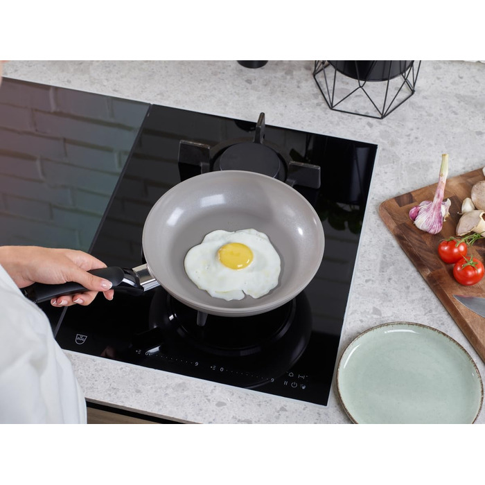 Набір сковорідок Fissler Ceratal Comfort & Classic (4 предмети), керамічне антипригарне покриття, для індукційних плит, 24 та 28 см, з 2 скляними кришками, сірий