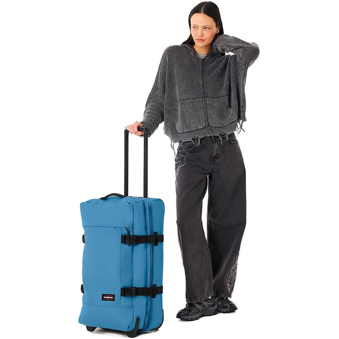 Валіза Eastpak Tranverz M 78L на колесах, синя (Aviator Blue), 67x35.5x30 см, з TSA-замком та телескопічною ручкою