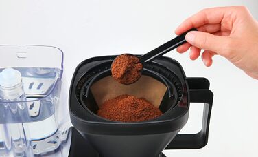Кавоварка CASO Aroma Sense, дизайнерська, ідеальна температура заварювання 92-96°C, повне розкриття аромату завдяки аромапаличці, з титанованим сталевим постійним фільтром