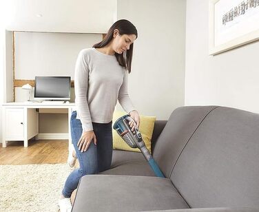 Акумуляторний ручний пилосос BLACK+DECKER Dustbuster Smart Tech 18 В, 36 Вт·год, циклонний, 2 режими, витяжна щілинна насадка, зарядна станція, настінне кріплення, титан/срібло/синій
