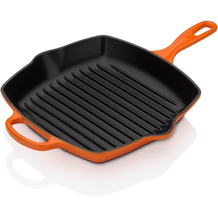 Le Creuset чавунна гриль-сковорода Signature квадратна 26 см, червона + класичний чорний силіконовий чохол для ручки
