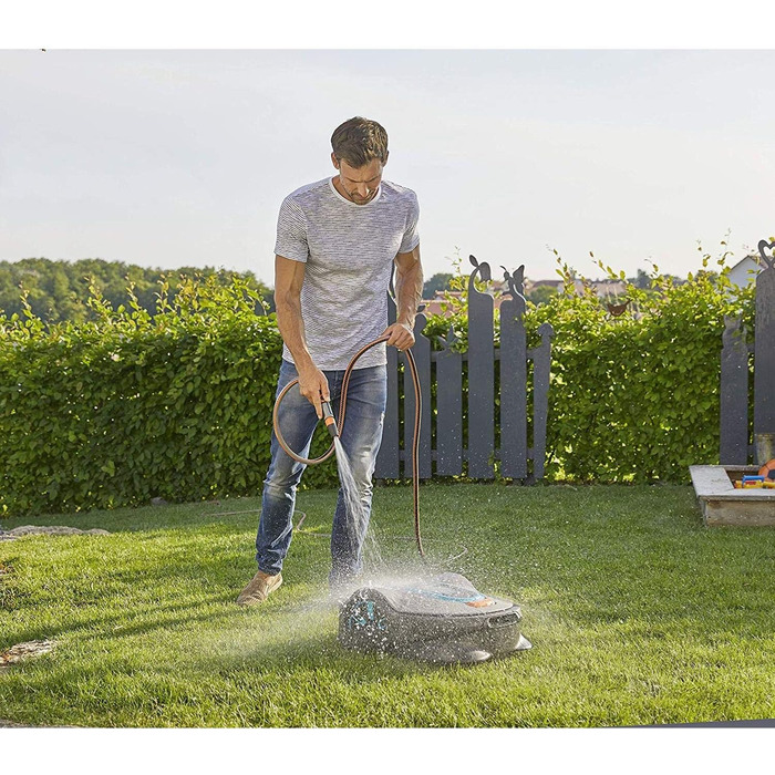 Робот-газонокосарка Gardena smart SILENO life для газонів до 1000 м², комплект зі smart Gateway