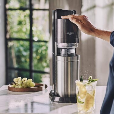 Сифон для газування води SodaStream Duo з скляним і пластиковим пляшками по 1 л, циліндр CO2 на 60 л, чорний (Stainless Finish)