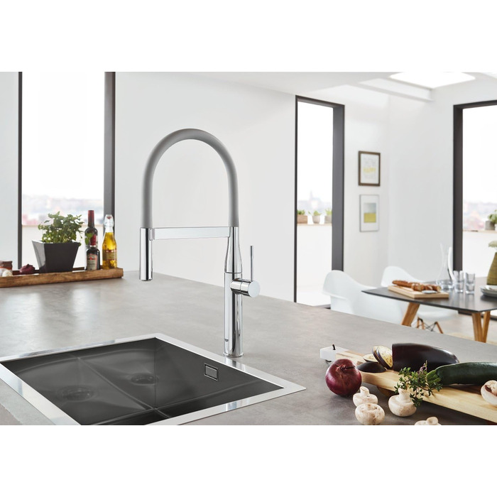Змішувач кухонний GROHE Essence з висувним душем (графіт) 30294000