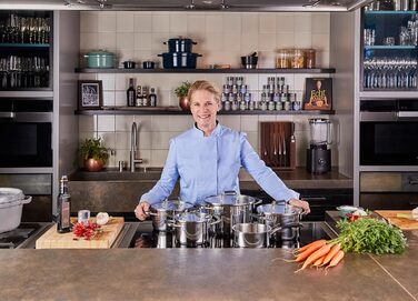 Набір каструль CORNELIA POLETTO by ZWILLING, 5 предметів, індукційні, нержавіюча сталь, з скляними кришками та силіконовими ручками, сріблясті