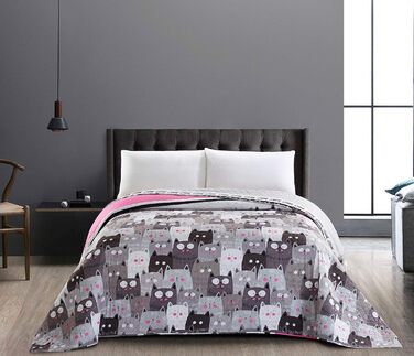 Покривало DecoKing 220x240 см мікрофібра, двостороннє, стьобане, легкий догляд, бежевий, коричневий, графіт, чорний, білий, рожевий, з принтом котів Cats' Invasion