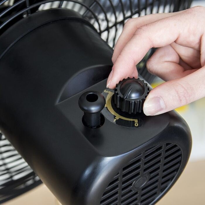 Вентилятор підлоговий Cecotec EnergySilence 620 Retrostyle 50W, хромований, діаметр 40 см, 3 швидкості, з коливанням, регульована висота, дерев'яна підставка