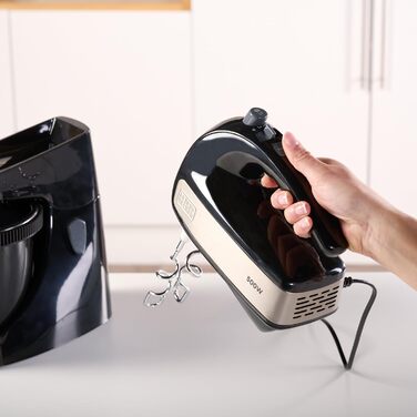 Кухонний міксер BLACK+DECKER BXMXA500E, 500 Вт, 2,5 л, 5 швидкостей, турбо, знімна чаша, насадки для замішування і збивання